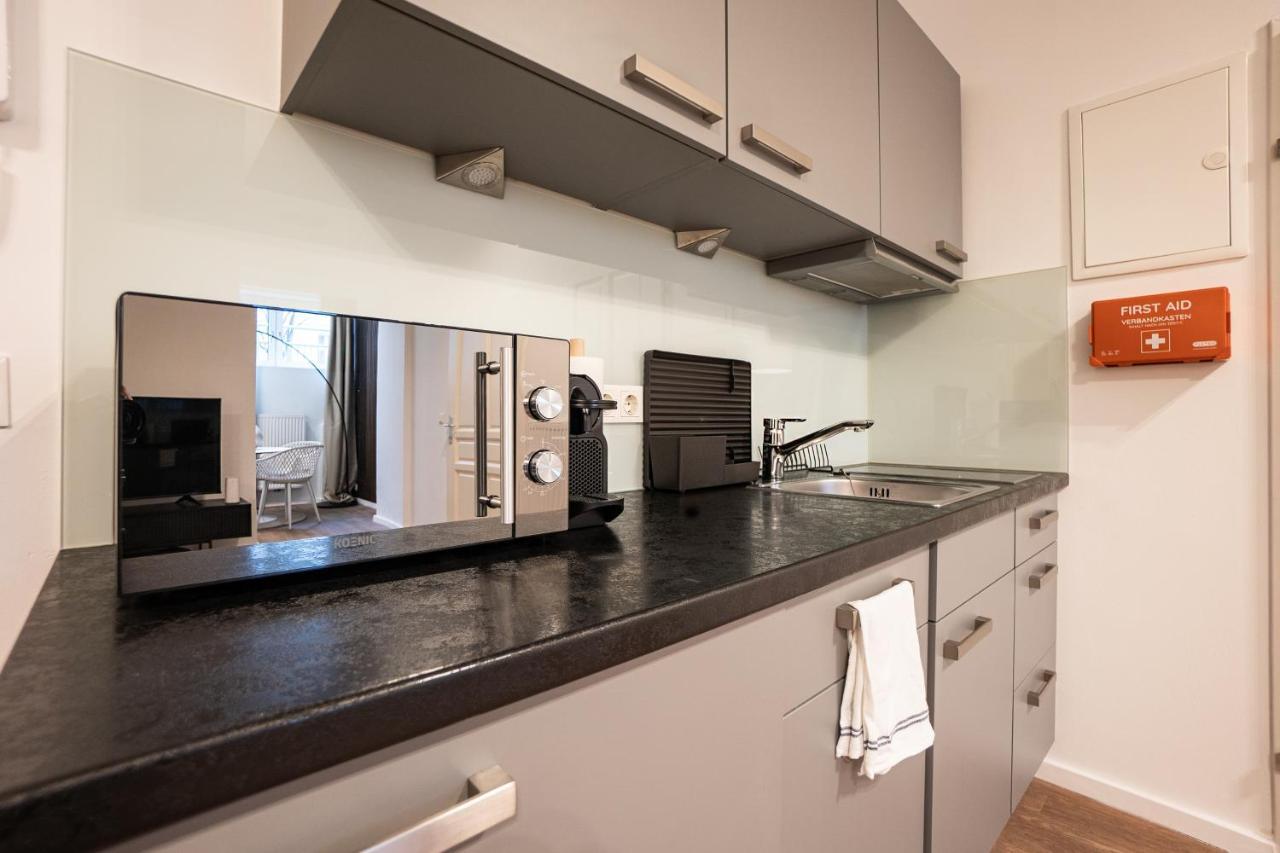 Stylish Apartment With Dedicated Working Space And Super King-Size Bed Located Between City Centre And Donau River Відень Екстер'єр фото